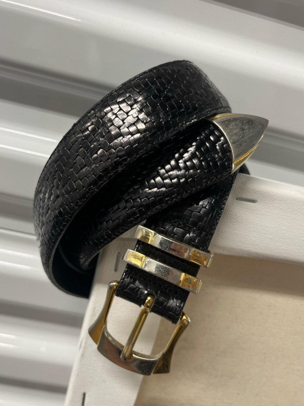 Vtg Cale Black Woven Leather Men’s Belt 36 with Silver & Gold Buckle